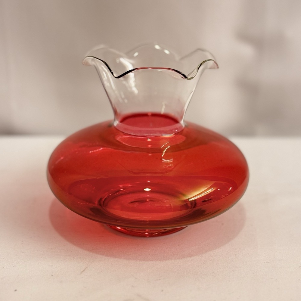 Vintage Antique  Cranberry Flashed Ruffle Glass‎ Vase